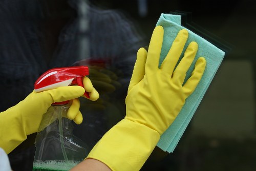 Professional move out cleaning service for a SE23 home